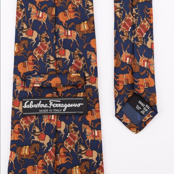 Salvatore Ferragamo Necktie - Picture 6 of 8